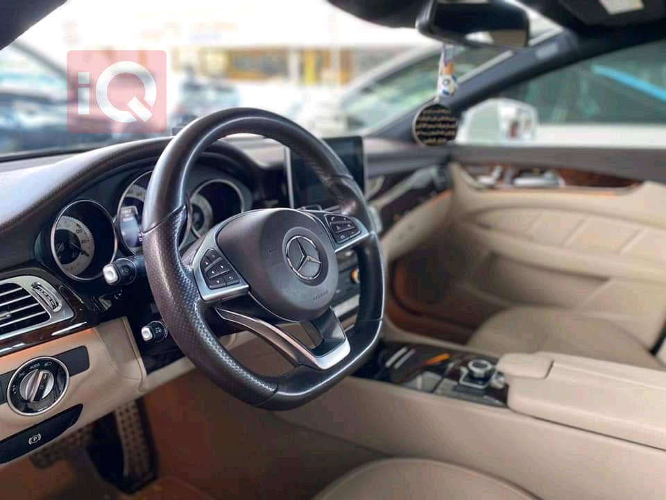Mercedes-Benz CLS